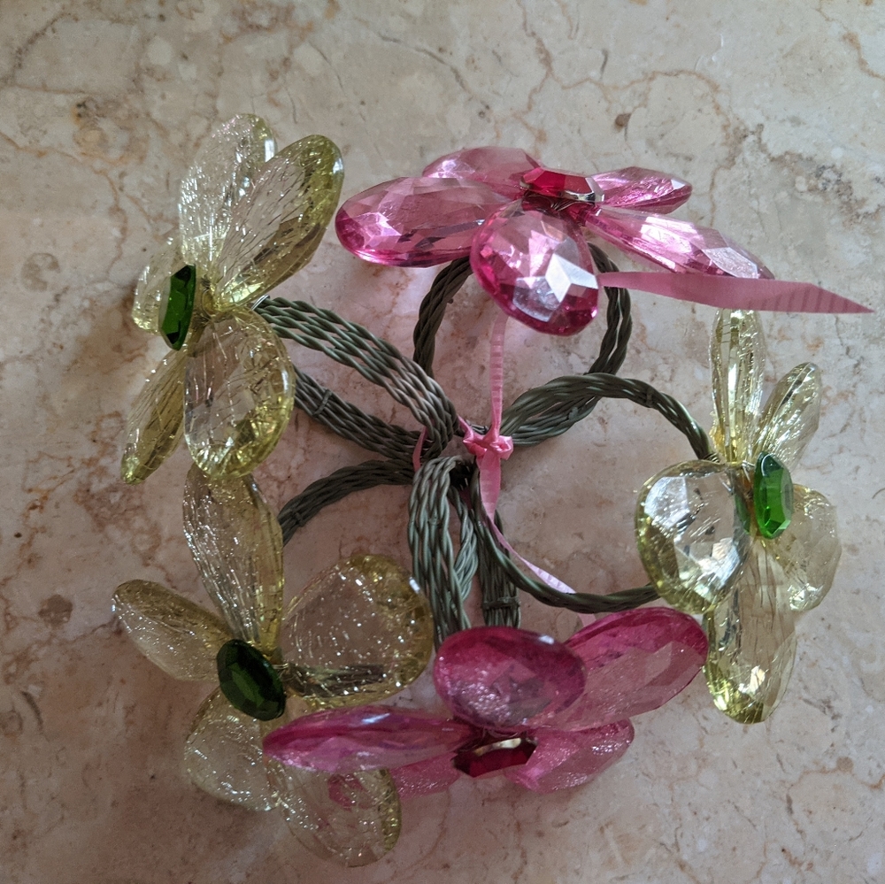 Napkin Flower Rings - Picture 2 of 2